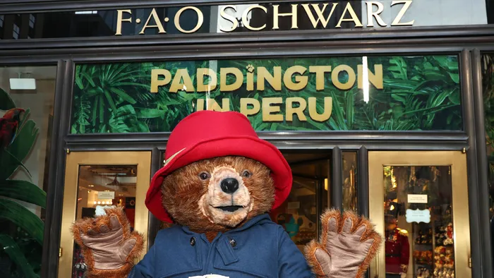 È febbre Paddington da Londra a New York fino al Perù